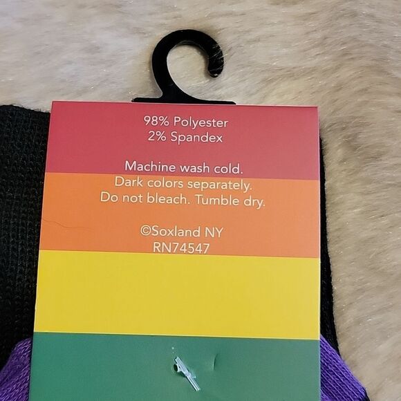 MEN'S DAVCO BLACK RAINBOW FLAGS CREW SOCKS, NEW! - Picture 4 of 4